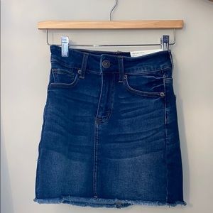american eagle skirt, never worn